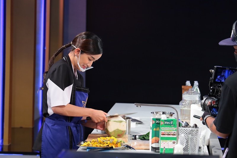 “STARS CHEF THAILAND ดาวสร้างดาว”  รายการเรียลลิตี้แข่งขันทำอาหารไทย จากช่องเวิร์คพอยท์