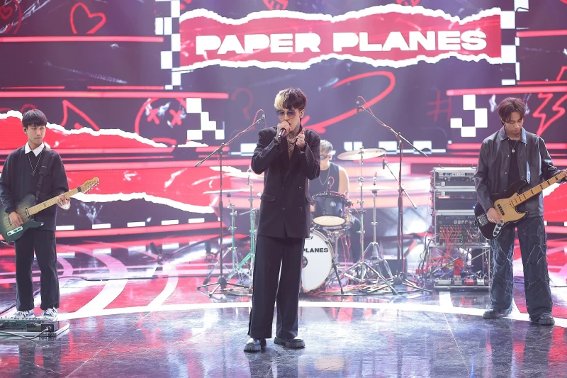 “Paper Planes”  หัวหน้าแก๊ง “วัยรุ่นฟันน้ำนม” ขอมาเสี่ยงดวง!!!  หาคู่ฟีเจอริ่ง I Can See Your Voice Thailand