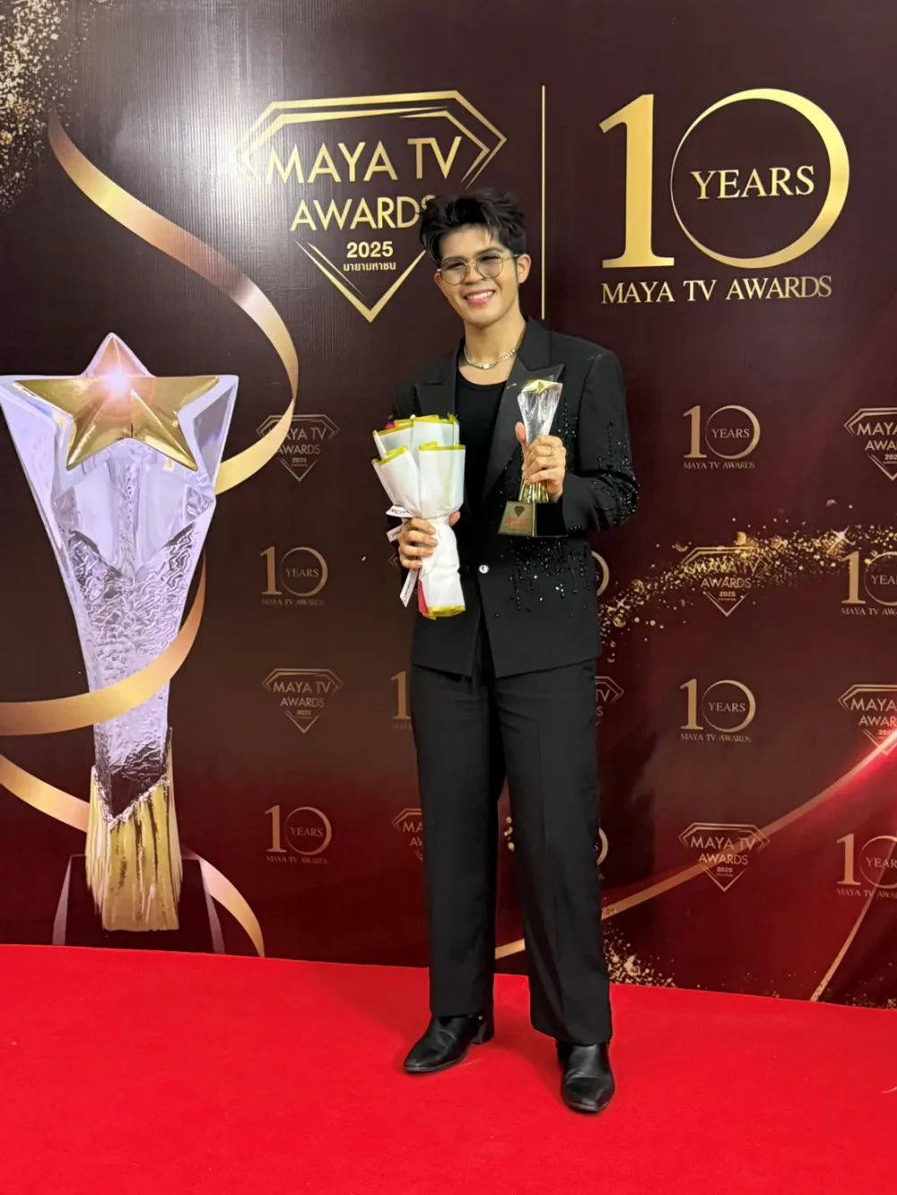 “ชิงช้าสวรรค์” คว้ารางวัล “วาไรตี้ส่งเสริมเยาวชนและอนุรักษ์ศิลปวัฒนธรรม”  พร้อม “ไรอัล กาจบัณฑิต” รับรางวัลศิลปินลูกทุ่งแห่งปี บนเวที Maya TV Awards 2025